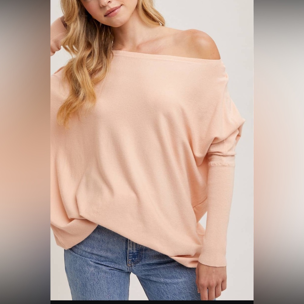 50%offw❤️ Anthropologie off shoulder peach unique sleeves over sized XS 135